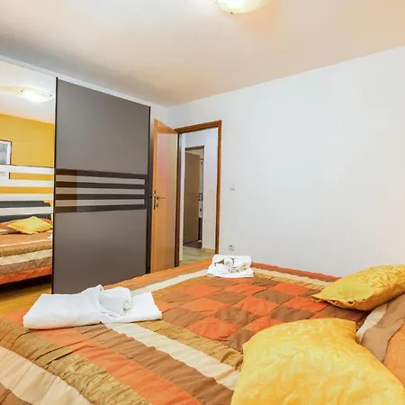 Σπίτι διακοπών Lovely In Kacana With Kitchen *